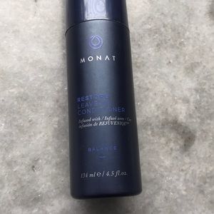 Monat Restore leave in conditioner